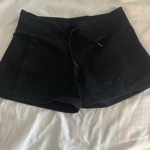 Lululemon Cotton Shorts - size 6